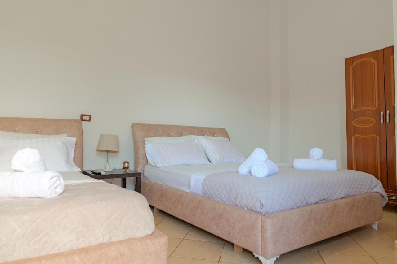 Sunflower Hotel Εξαμίλιο Εξωτερικό φωτογραφία