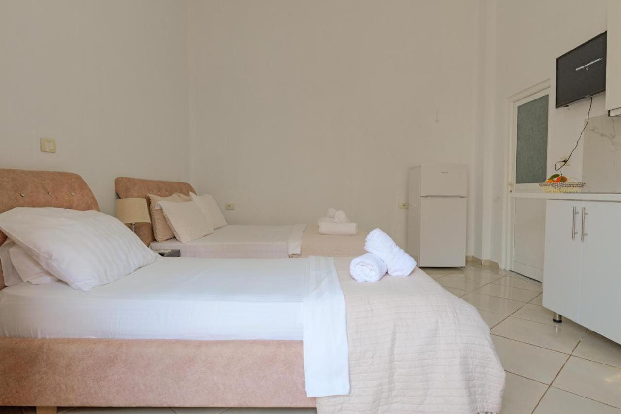 Sunflower Hotel Εξαμίλιο Εξωτερικό φωτογραφία
