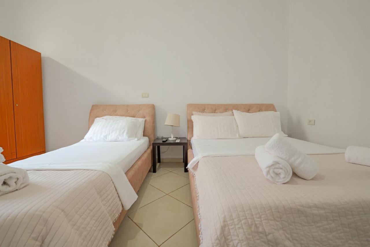 Sunflower Hotel Εξαμίλιο Εξωτερικό φωτογραφία